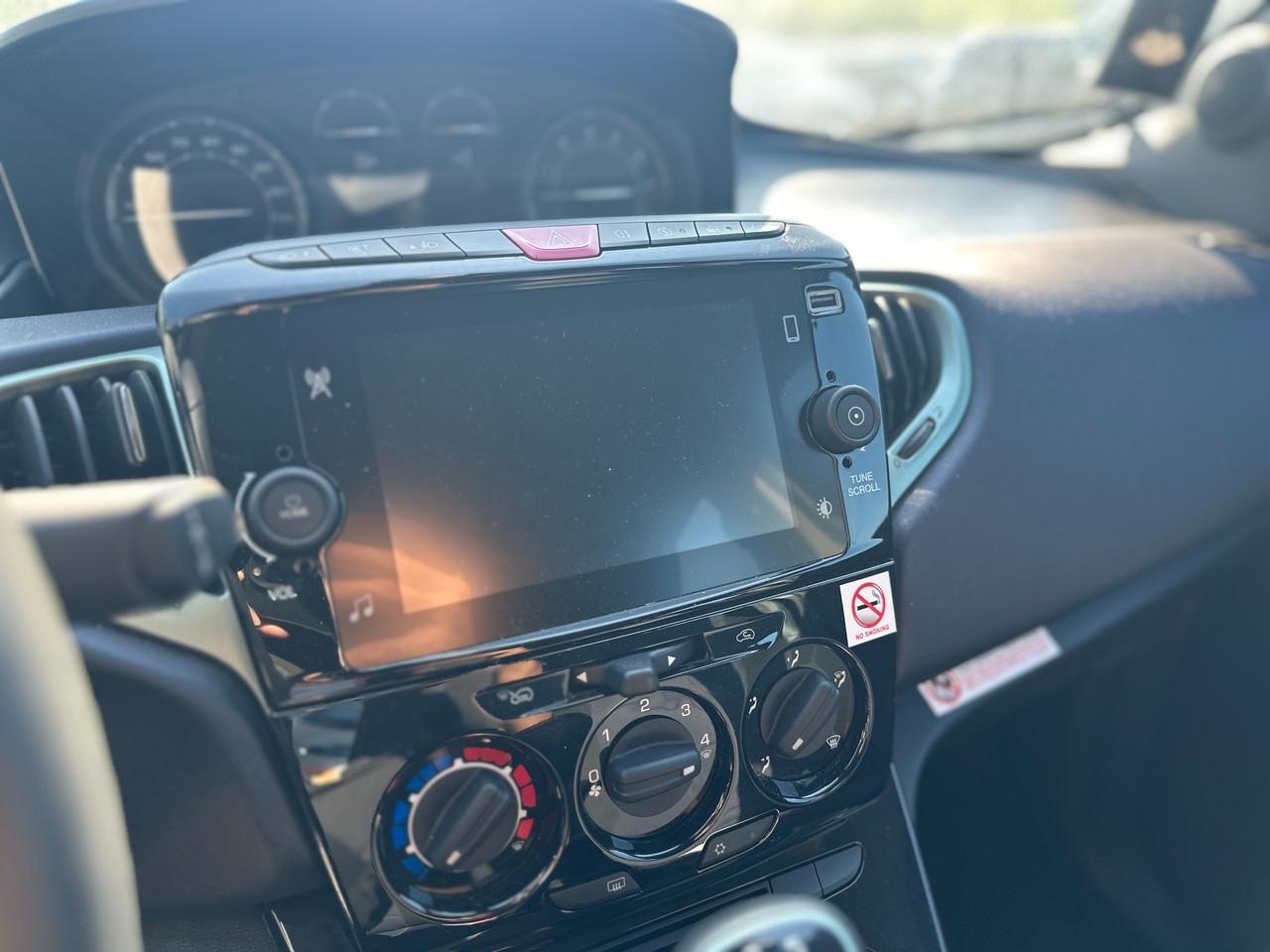 LANCIA Ypsilon III 2021 - Ypsilon 1.0 firefly hybrid Platino s&s 70cv