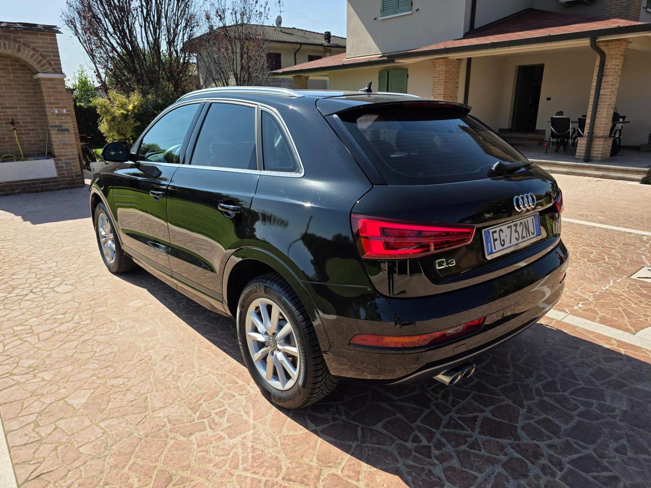 Audi Q3 2.0 tdi Sport 120cv s-tronic