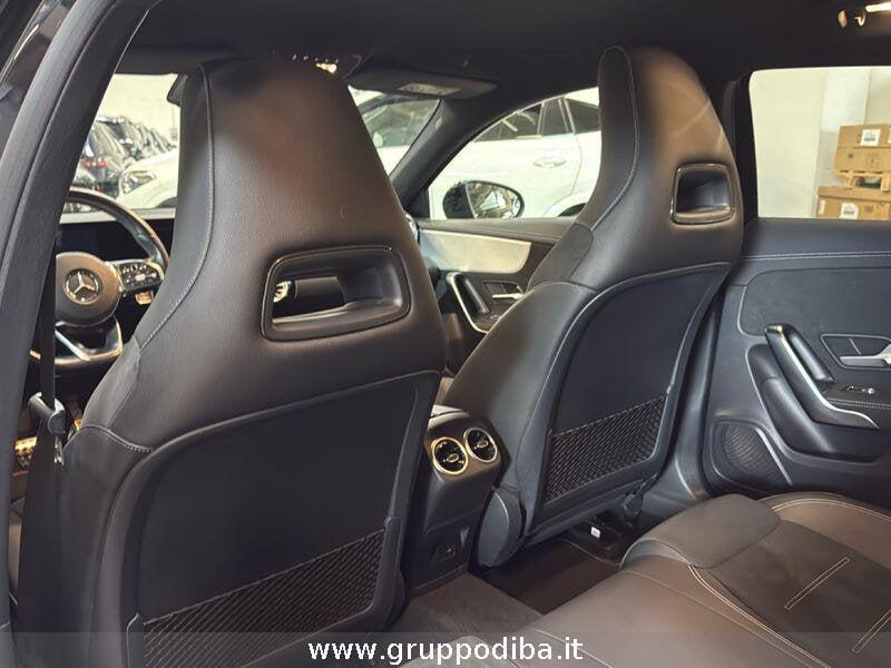 Mercedes-Benz Classe A - W177 2018 Diesel A 180 d Premium Night edition auto