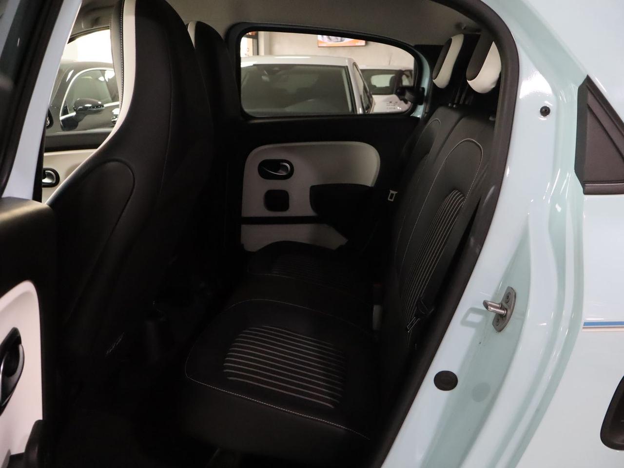 Renault Twingo Intens R80 #9729