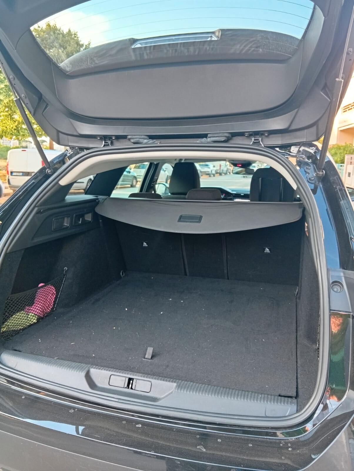Peugeot 308 BlueHDi 130 S&S SW Allure