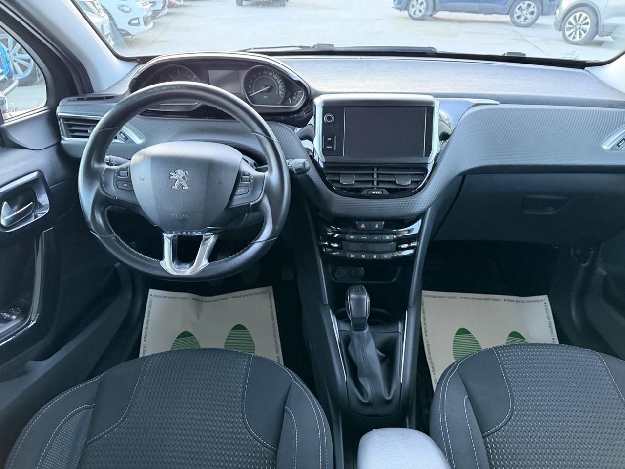 Peugeot 208 PureTech 82 5p. GPL Allure