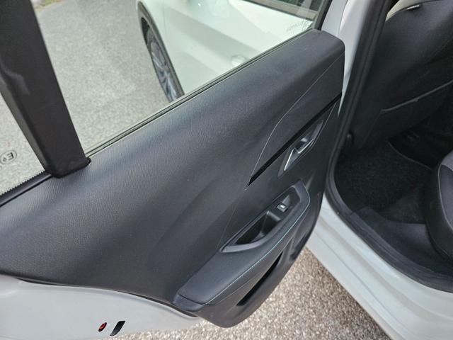 PEUGEOT 208 motore elettrico 136 CV 5 porte Allure