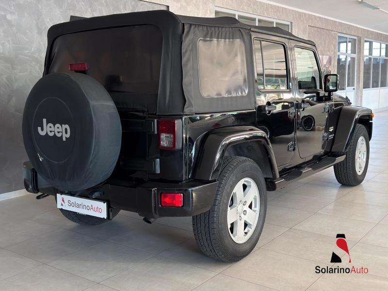 Jeep Wrangler Unlimited 3.8L Sahara auto