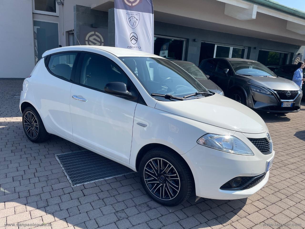 LANCIA Ypsilon 1.2 69 CV 5p. Gold