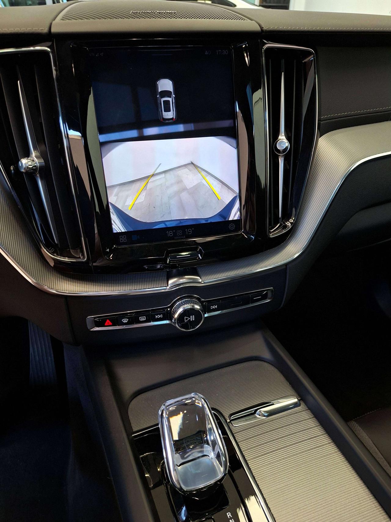 Volvo XC60 2.0 t6 recharge phev obc 6,4kW Ultimate Bright awd auto 2 ANNI GARANZIA