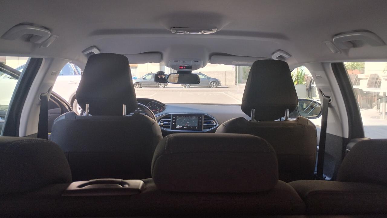 Peugeot 308 BlueHDi 130 S&S SW Allure