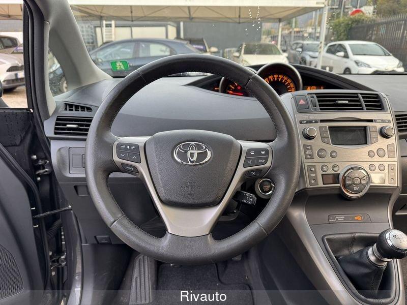Toyota Verso Verso 2.0 D Sol