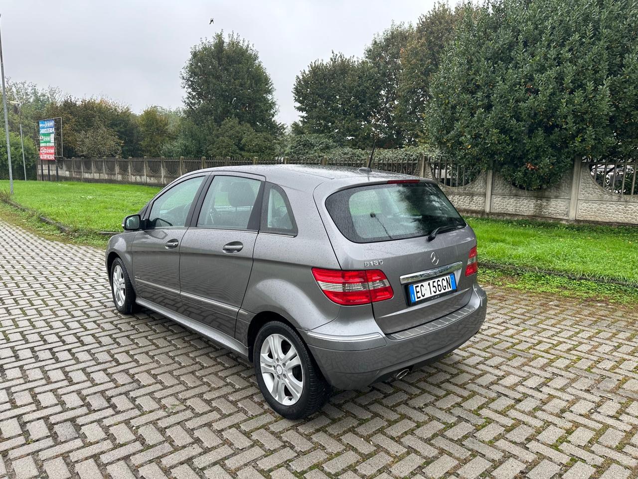 Mercedes-benz B 180 B 180 BlueEFFICIENCY Executive