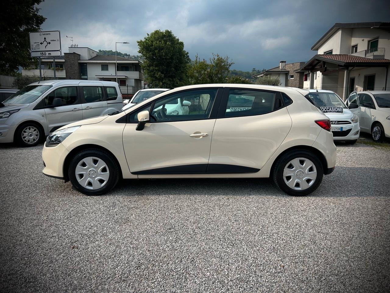 Renault Clio 1.2 75CV GPL 5 p-UNIPROPRIETARIO