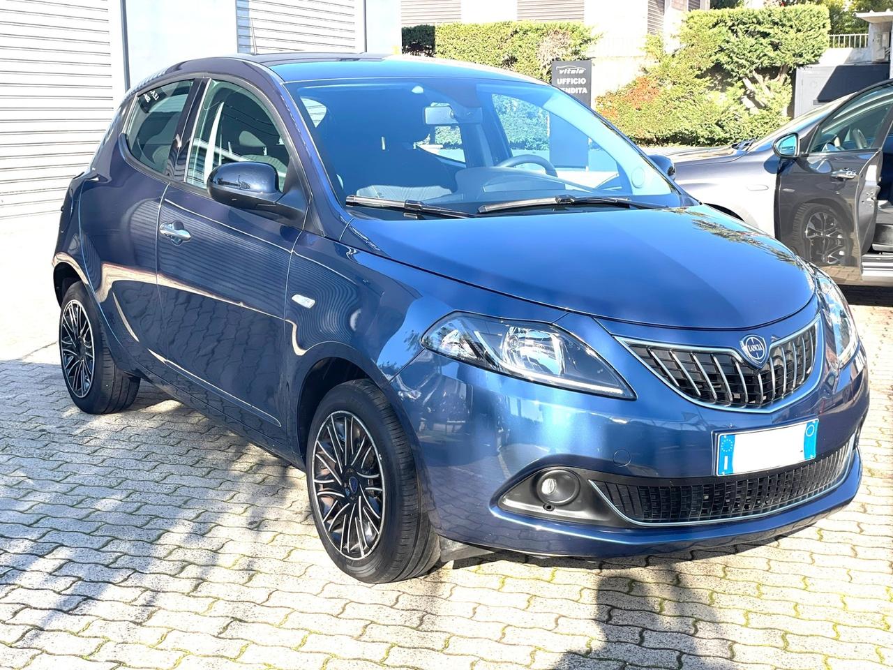 Lancia Ypsilon 1.0 2023 solo 45000km garanzia Lancia 2028