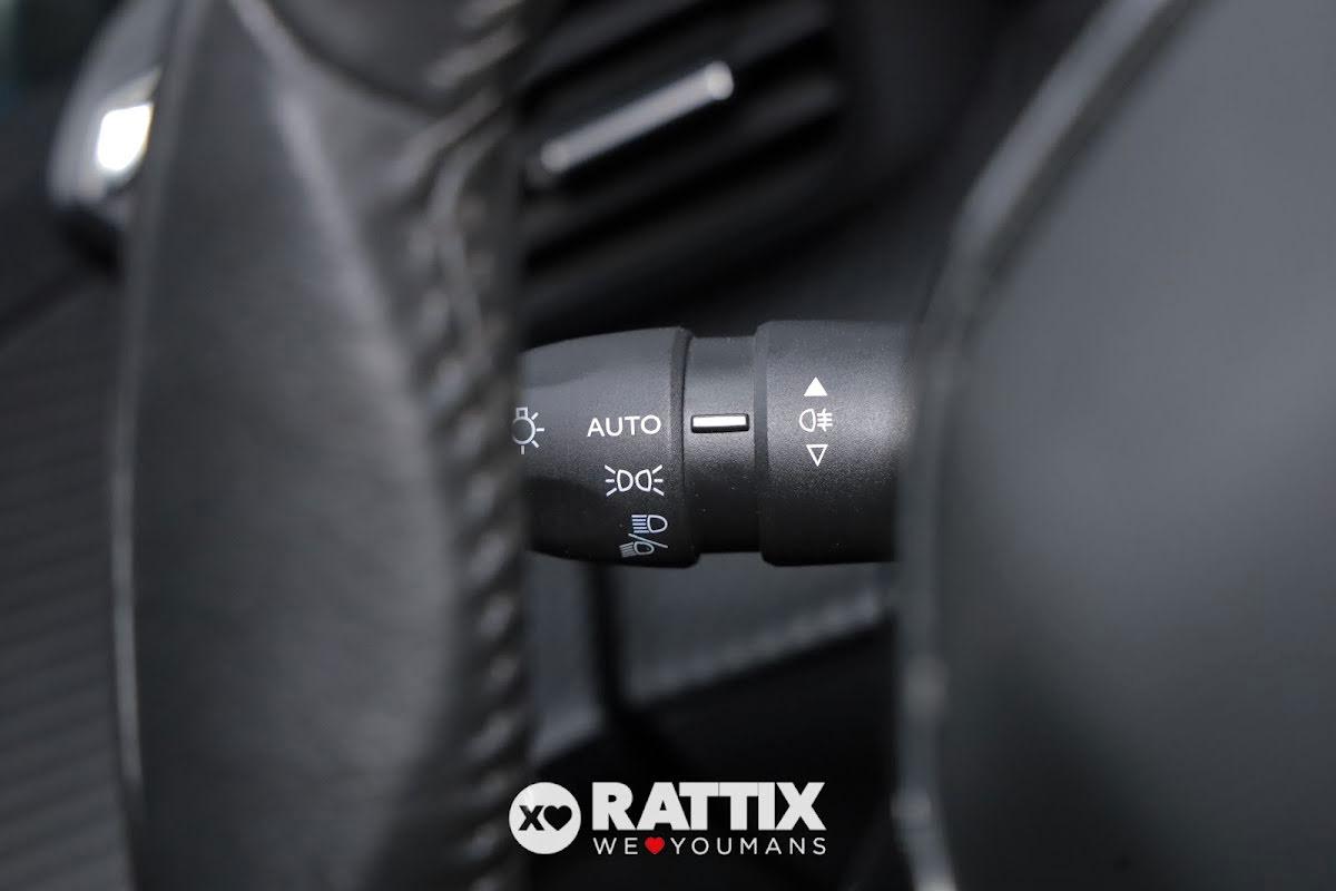 Peugeot e-208 motore elettrico 100kW Allure Pack