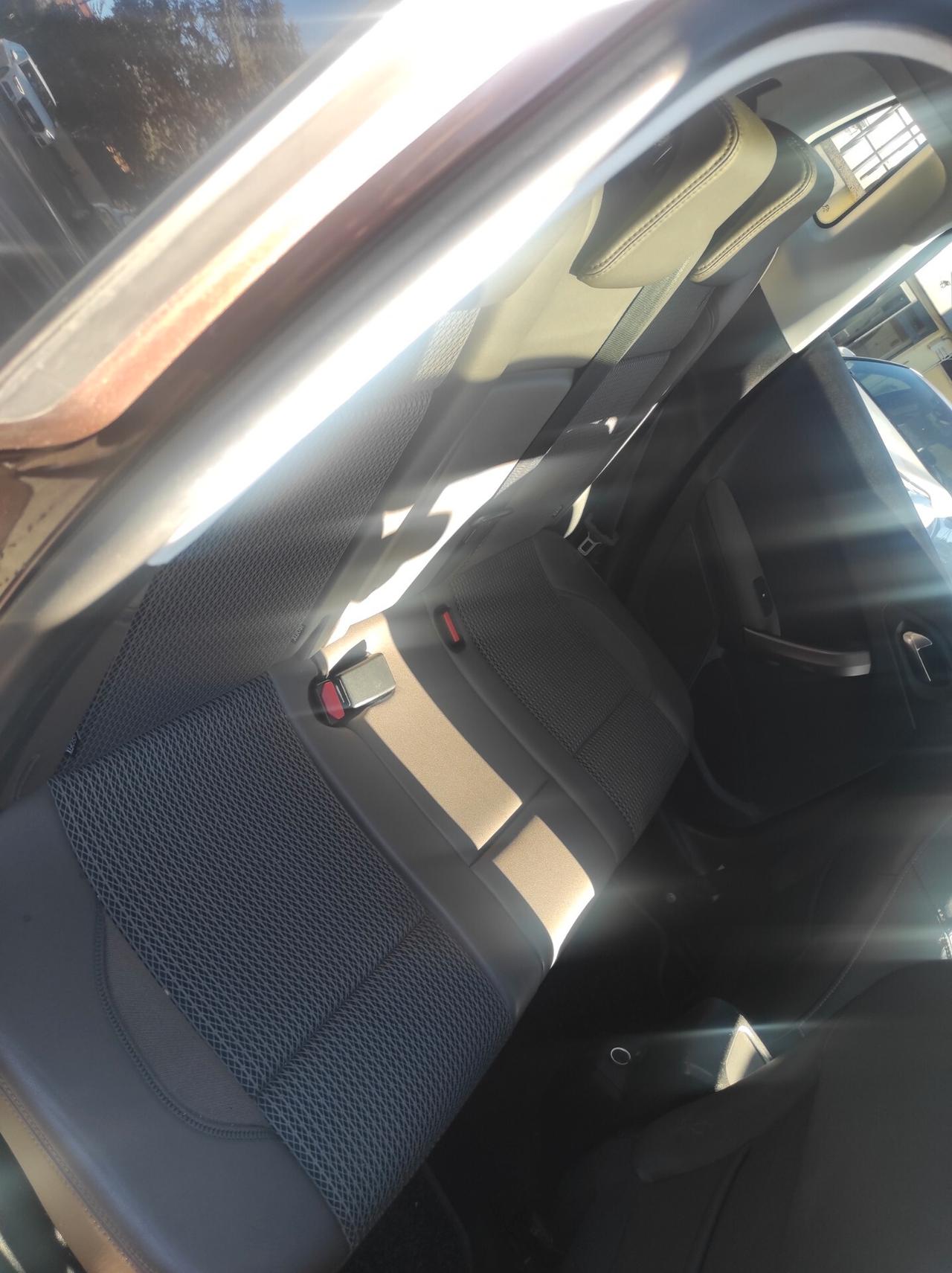 Peugeot 2008 1.6 VTi 120CV Allure