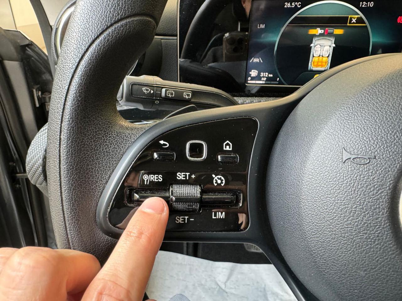 MERCEDES-BENZ CLA 180 d Automatic Shooting Brake Business Extra