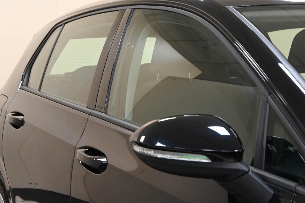 VOLKSWAGEN Golf 8ª serie Golf 2.0 TDI 115 CV S...