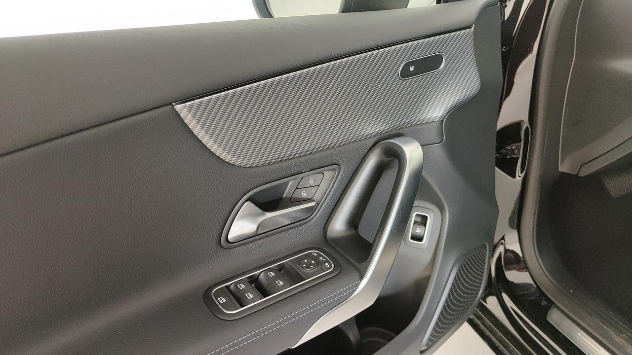 Mercedes-Benz A 250 e phev Progressive Advanced auto