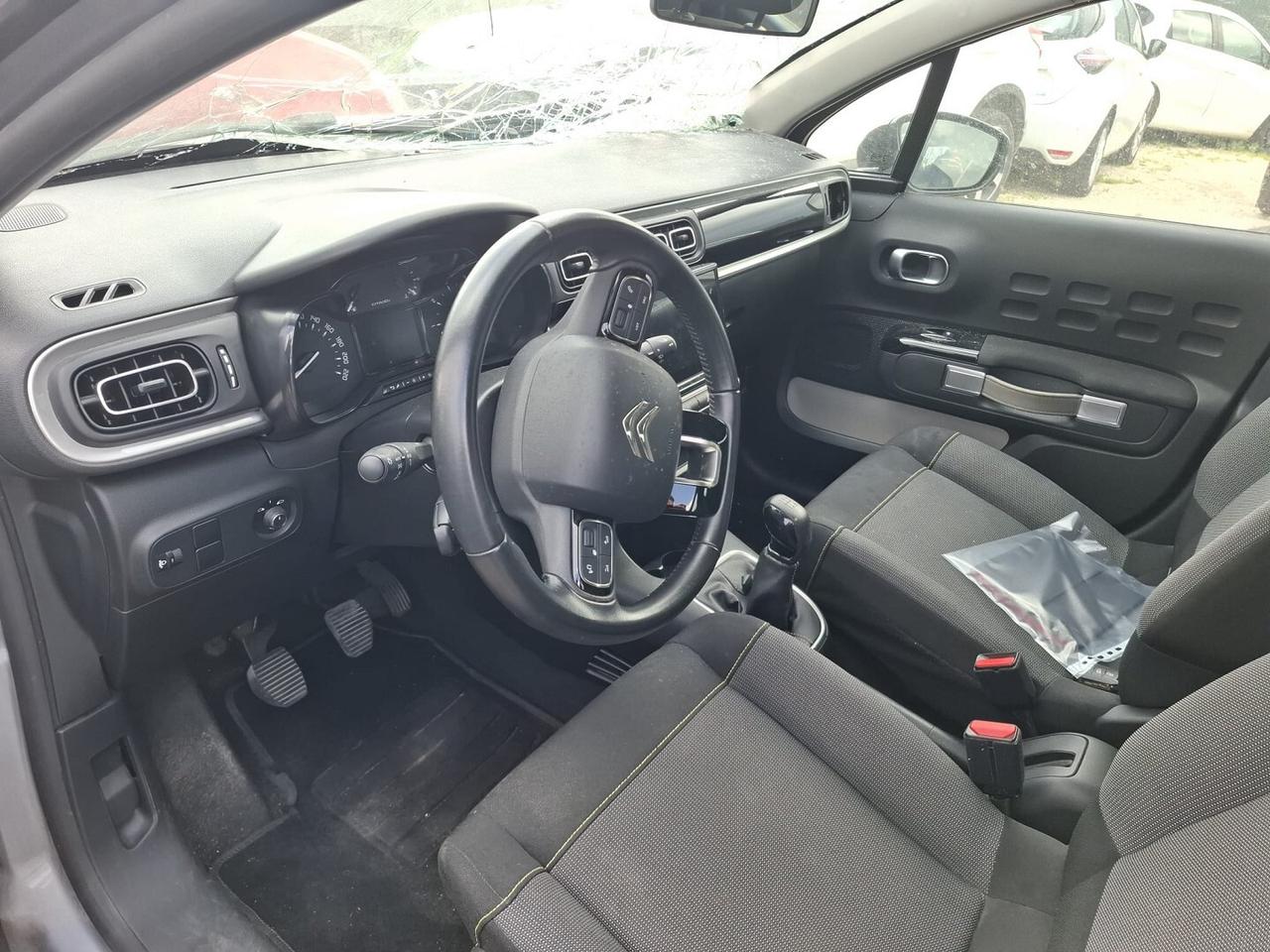 CITROEN C3 ANNO 2021 SHINE sinistrata marciante