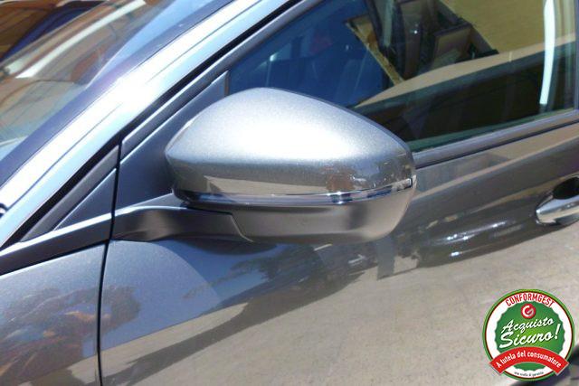PEUGEOT 3008 BlueHDi 130 S&S EAT8 Business