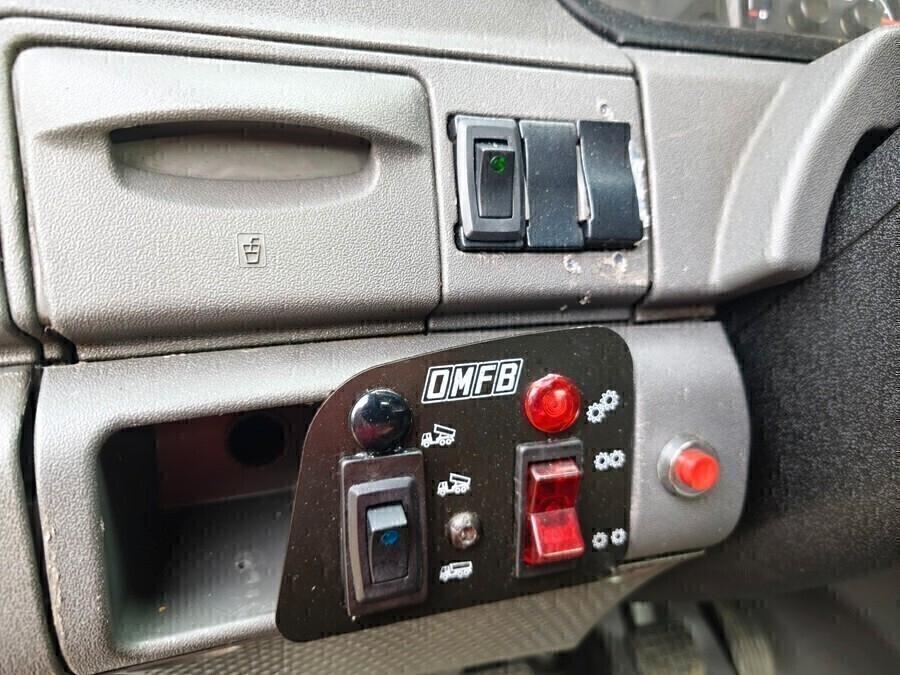 CARROATTREZZI IVECO DAILY METANO PATENTE B COME NUOVO