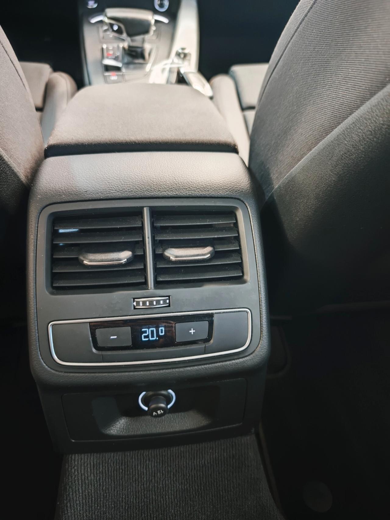 Audi A4 2.0 TDI 150 CV S tronic Business Sport COME NUOVA
