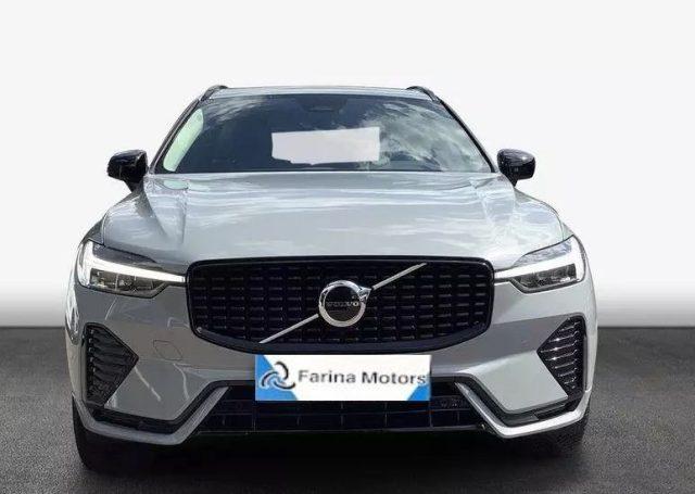 VOLVO XC60 B4 (d) AWD automatico Plus Dark N1Autocarro