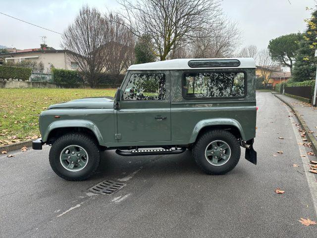 LAND ROVER Defender 90 2.2 TD4 Station Wagon NEOPATENTATI