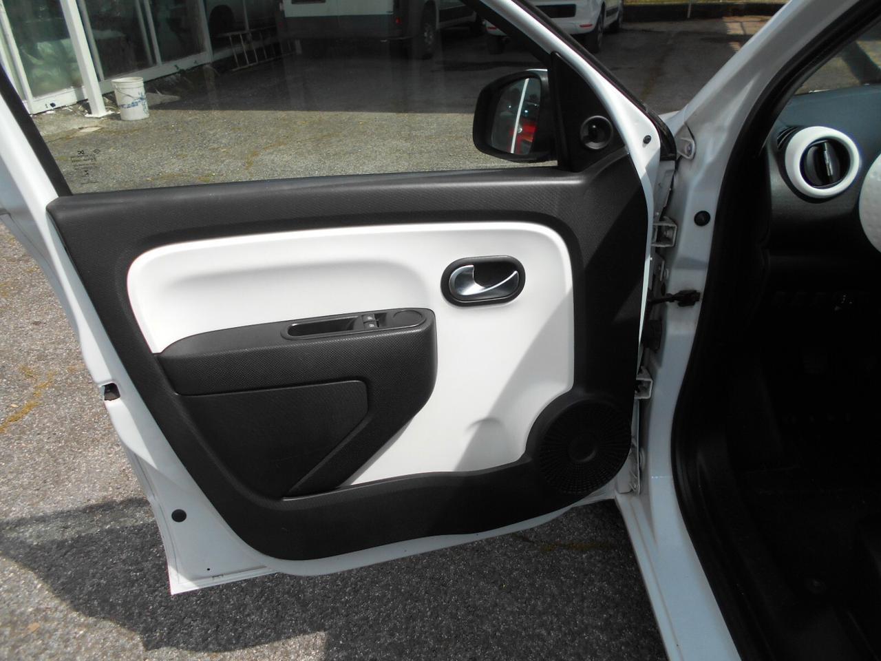 Renault Twingo 1.0 SCe Live