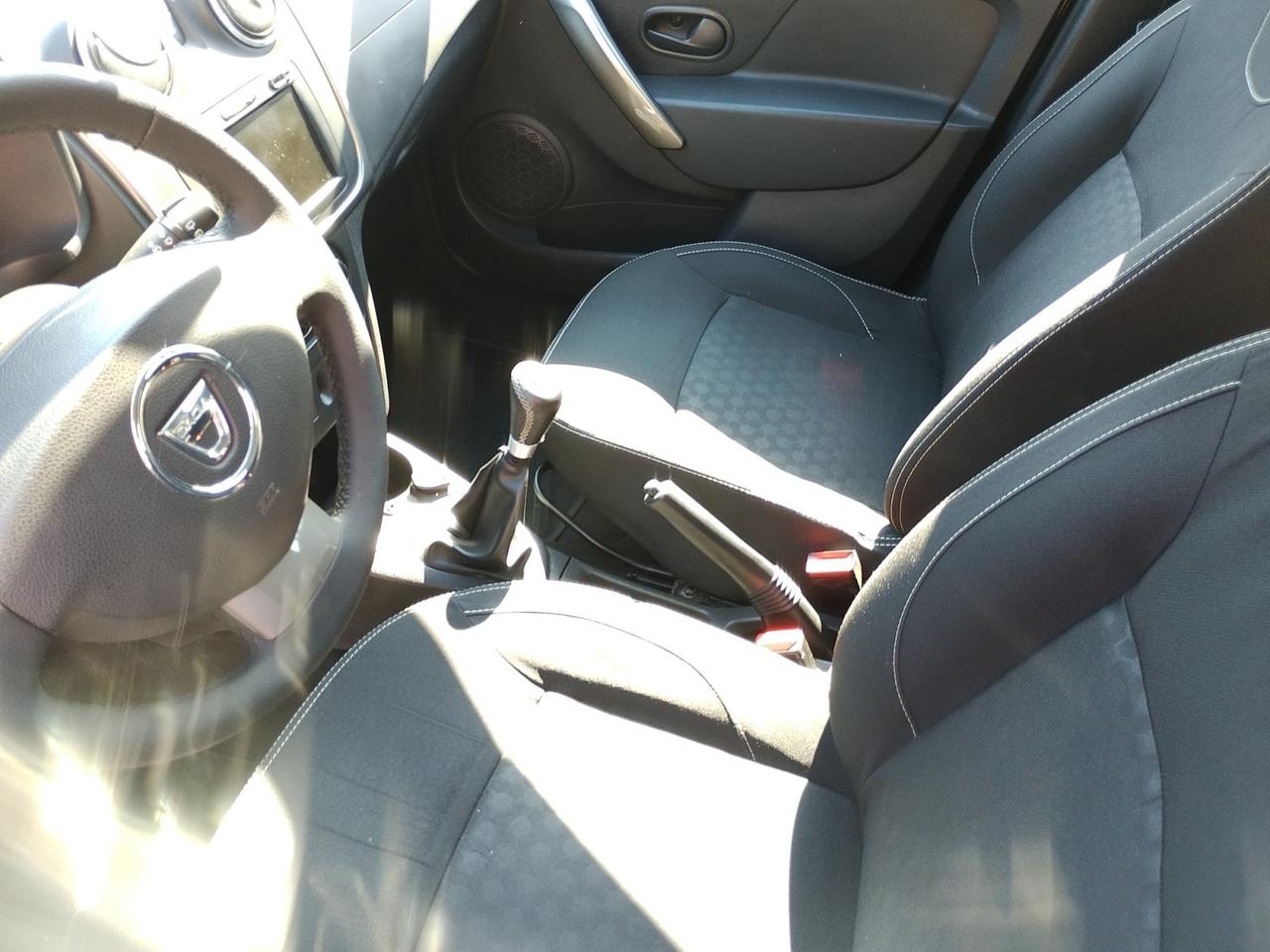 Dacia Sandero 1.2 Laureate Gpl 75cv