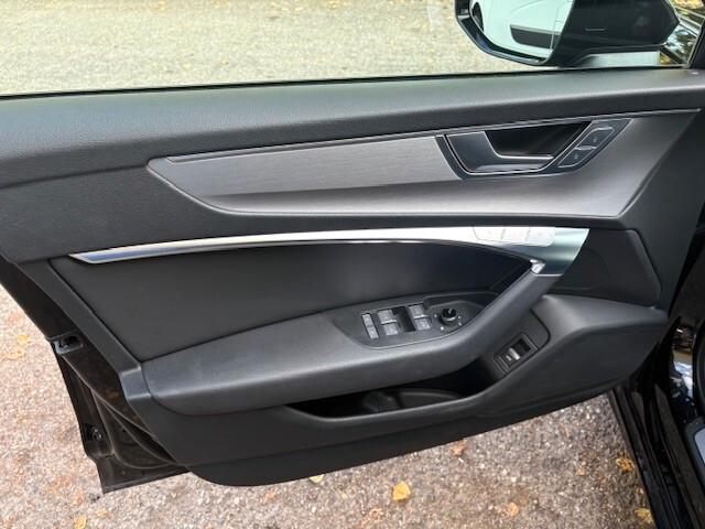 Audi A6 Avant 45 3.0 TDI quattro ultra S tronic line edition