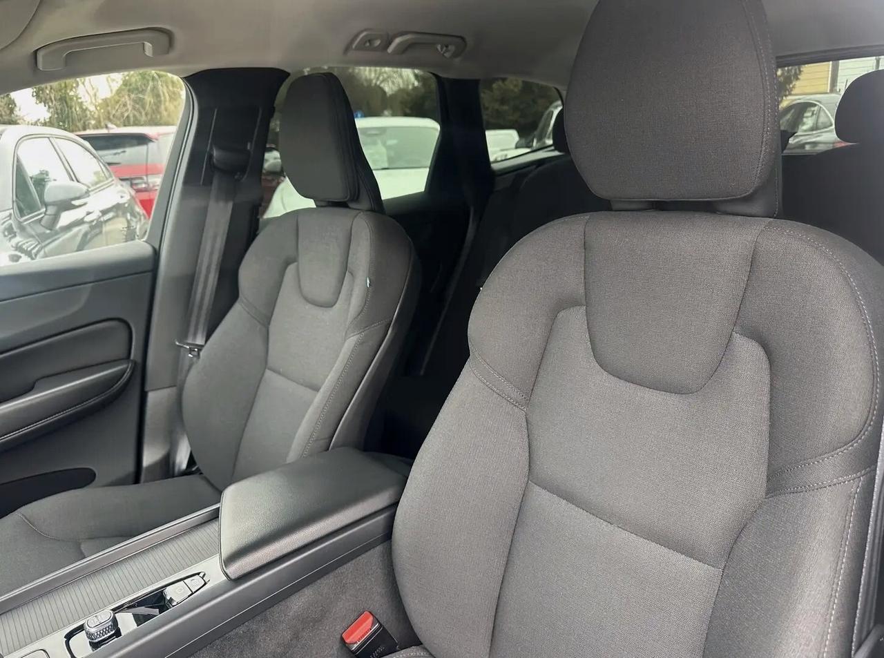 Volvo XC 60 B4 AWD Geartronic Momentum