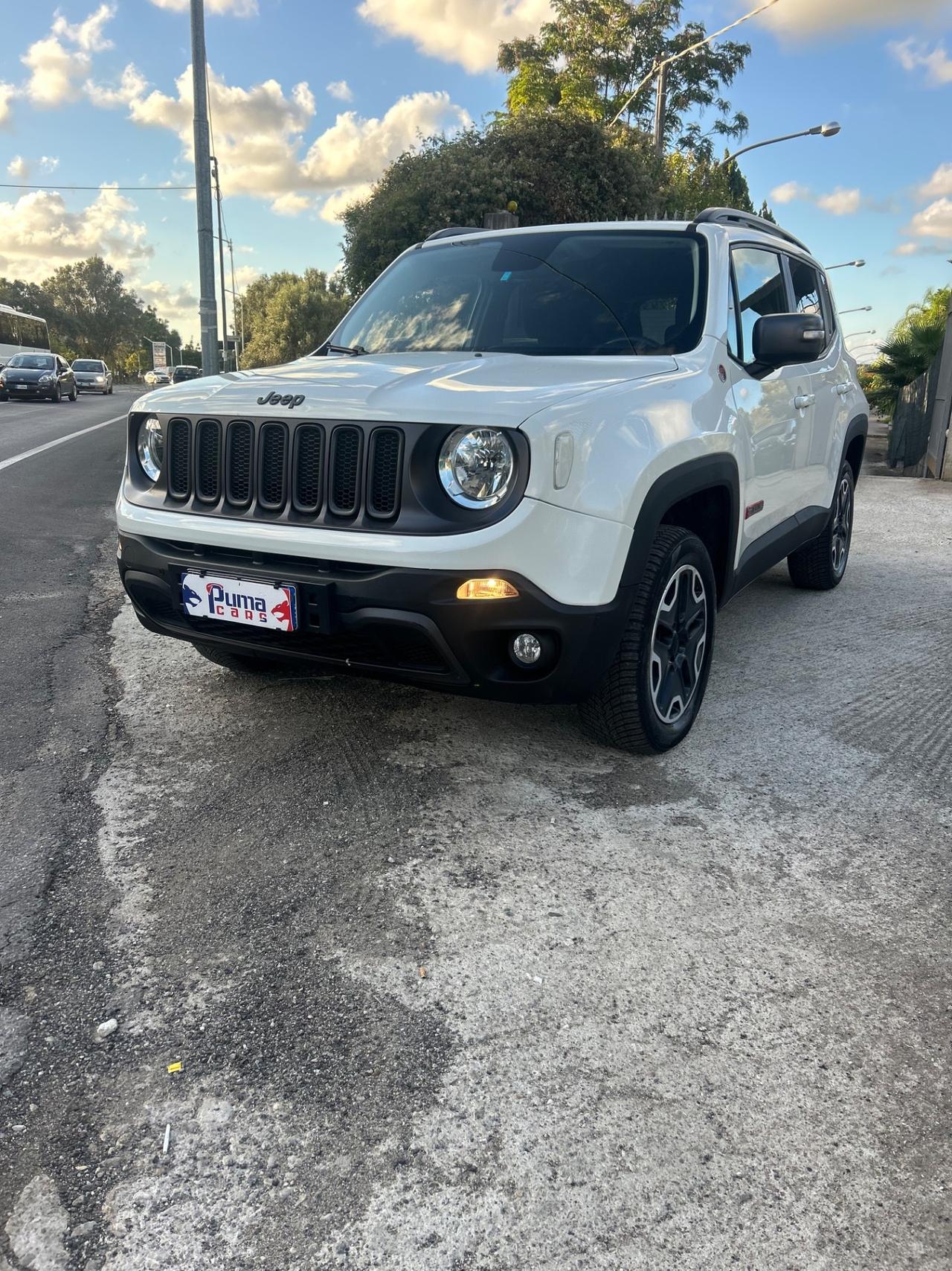 Jeep Renegade 2.0 Mjt 170CV 4WD Active Drive Low Trailhawk