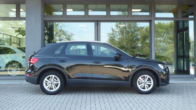 AUDI Q3 35 TDI Quattro S-Tronic Business