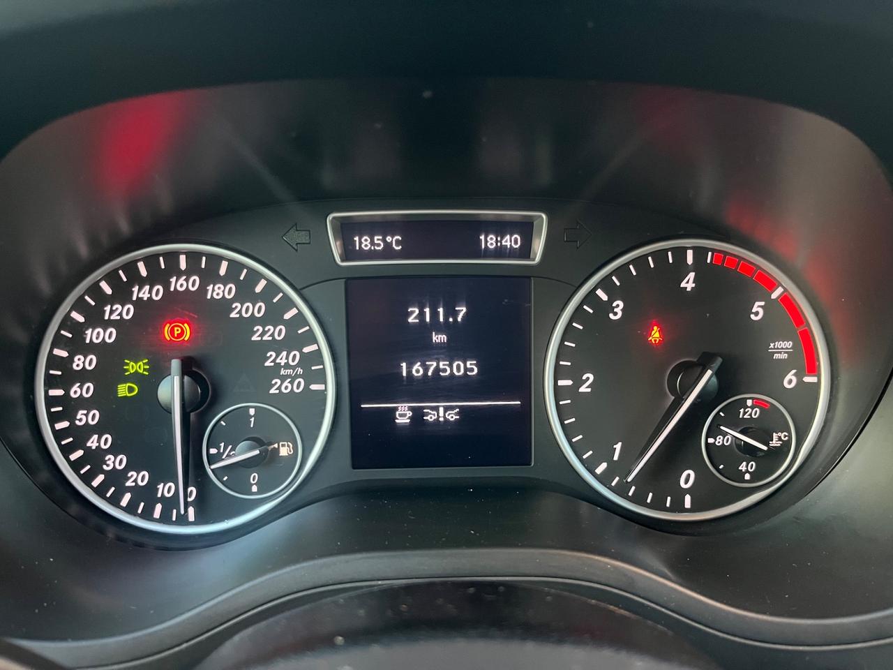 Mercedes-benz B 180 CDI 2013 - PREMIUM —-