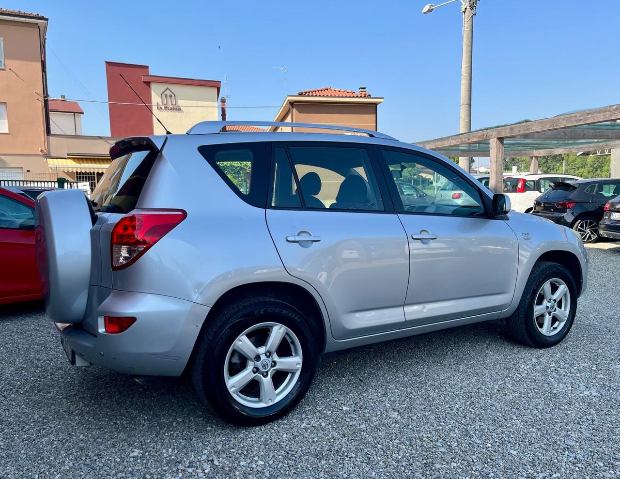 Toyota RAV4 2.2 D-4D 136 CV