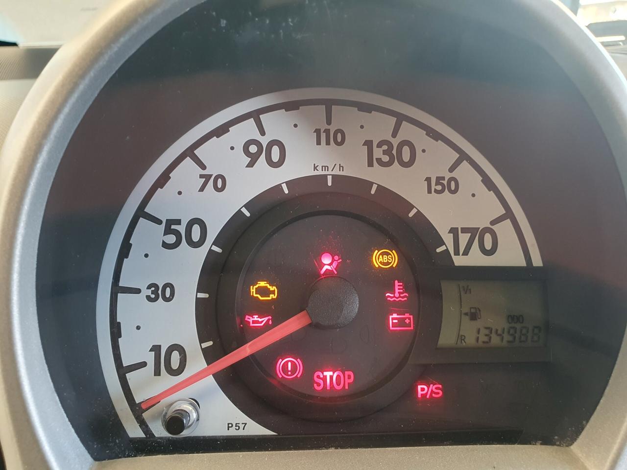 Toyota Aygo 5 porte 1.0 BENZ - 2012 - KM. 134.000
