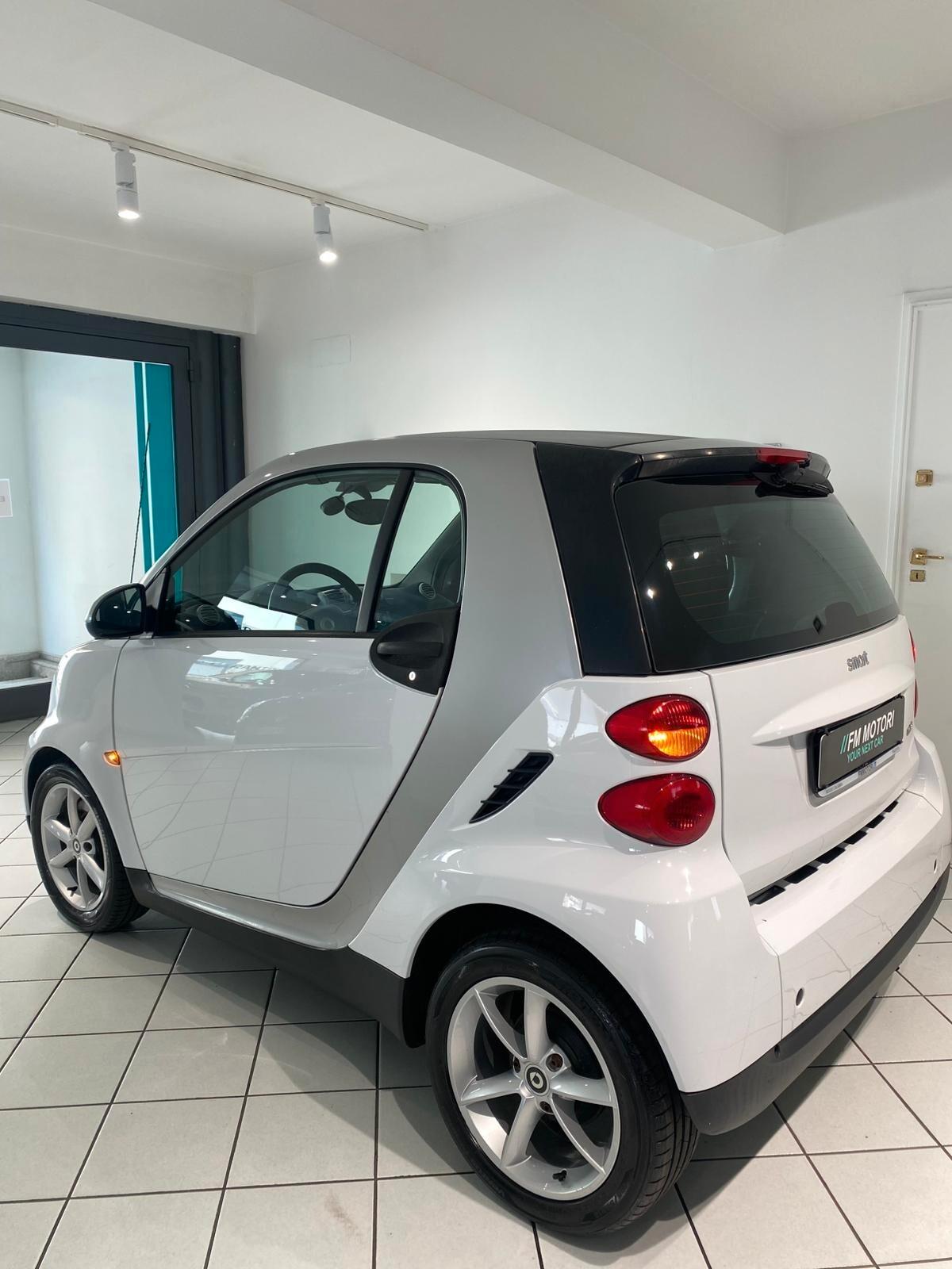 Smart ForTwo 1000 45 kW MHD coupé pure