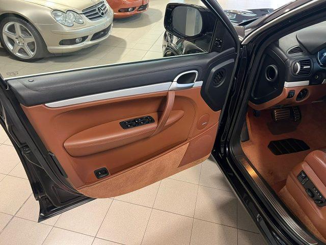 PORSCHE Cayenne 4.8 Turbo 500CV TAGLIANDI PORSCHE ! 2 PROPRIETARI