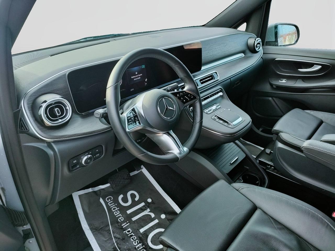 Mercedes-Benz Classe V 2024 Extralong - V Extralong 250 d Avantgarde auto