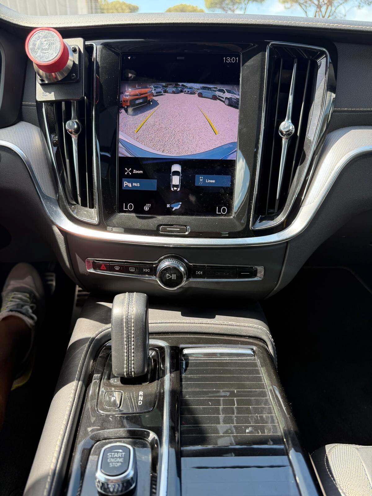 Volvo S60 T8 Recharge AWD Plug-in Hybrid R-Design 318Cv