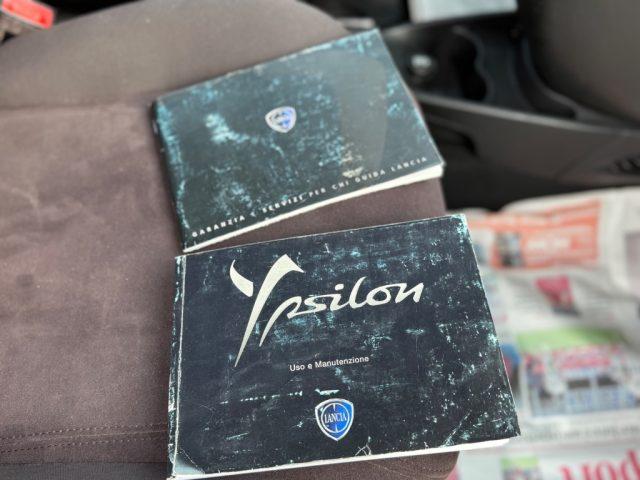 LANCIA Ypsilon 1.2 69 CV 5 porte Gold BICOLOR