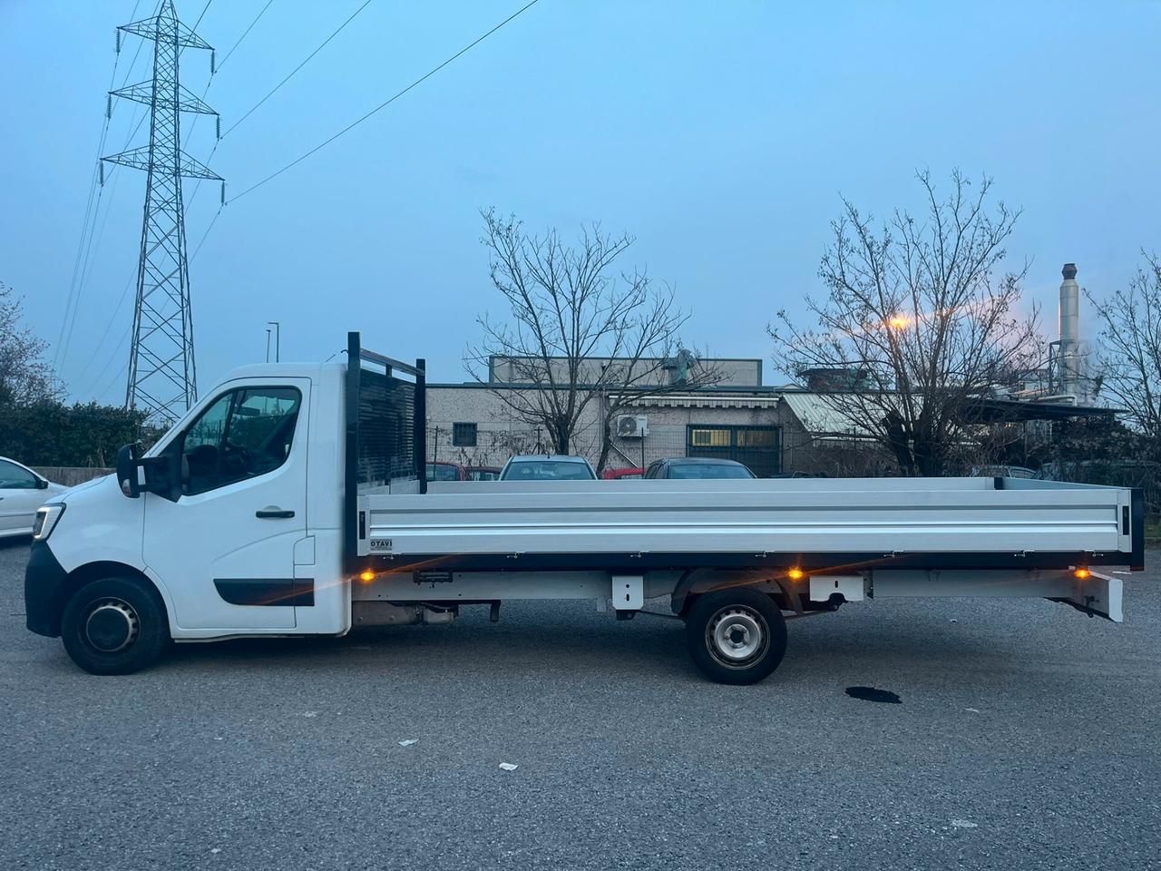 Renault Master T35 2.3 dCi 165 extralungooo