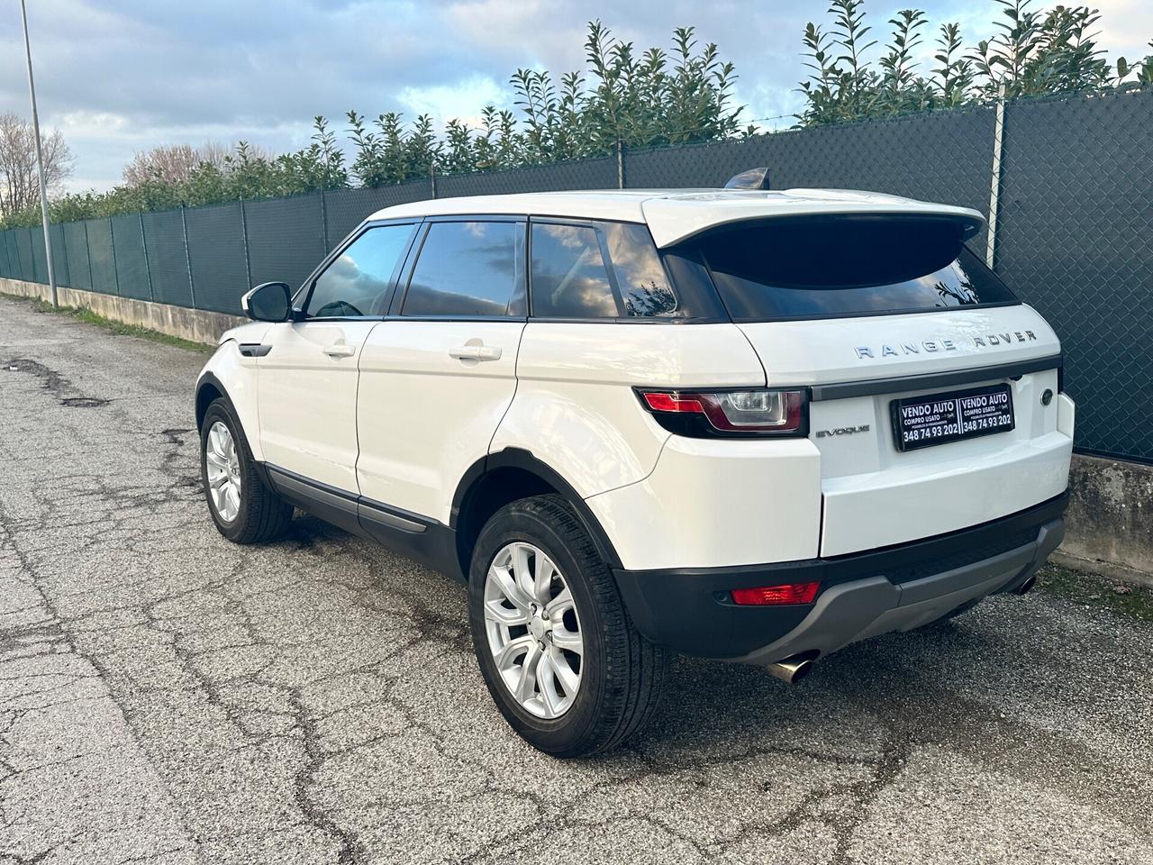 Land Rover Range Evoque 2.0 TD4 180 CV 5p. Business Edition Pure