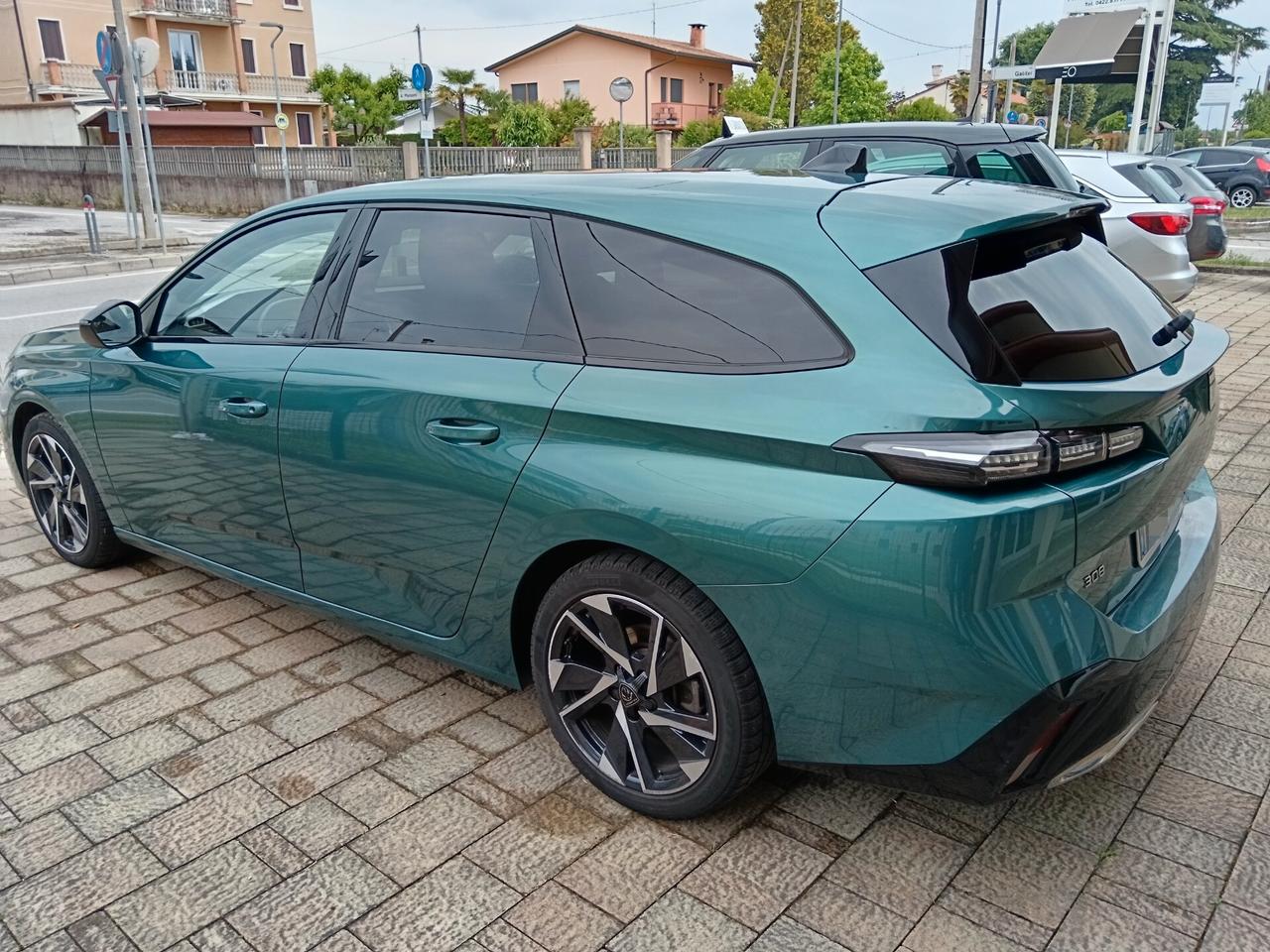 Peugeot 308 BlueHDi 130 S&S SW Allure