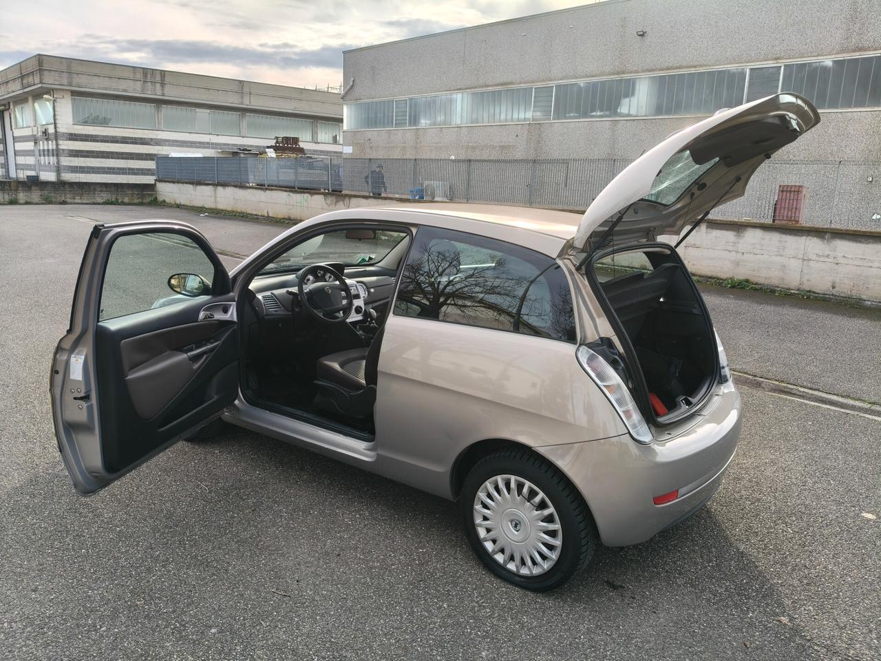 Lancia Ypsilon 1.4 GPL SOLAMENTE 126.000 KM