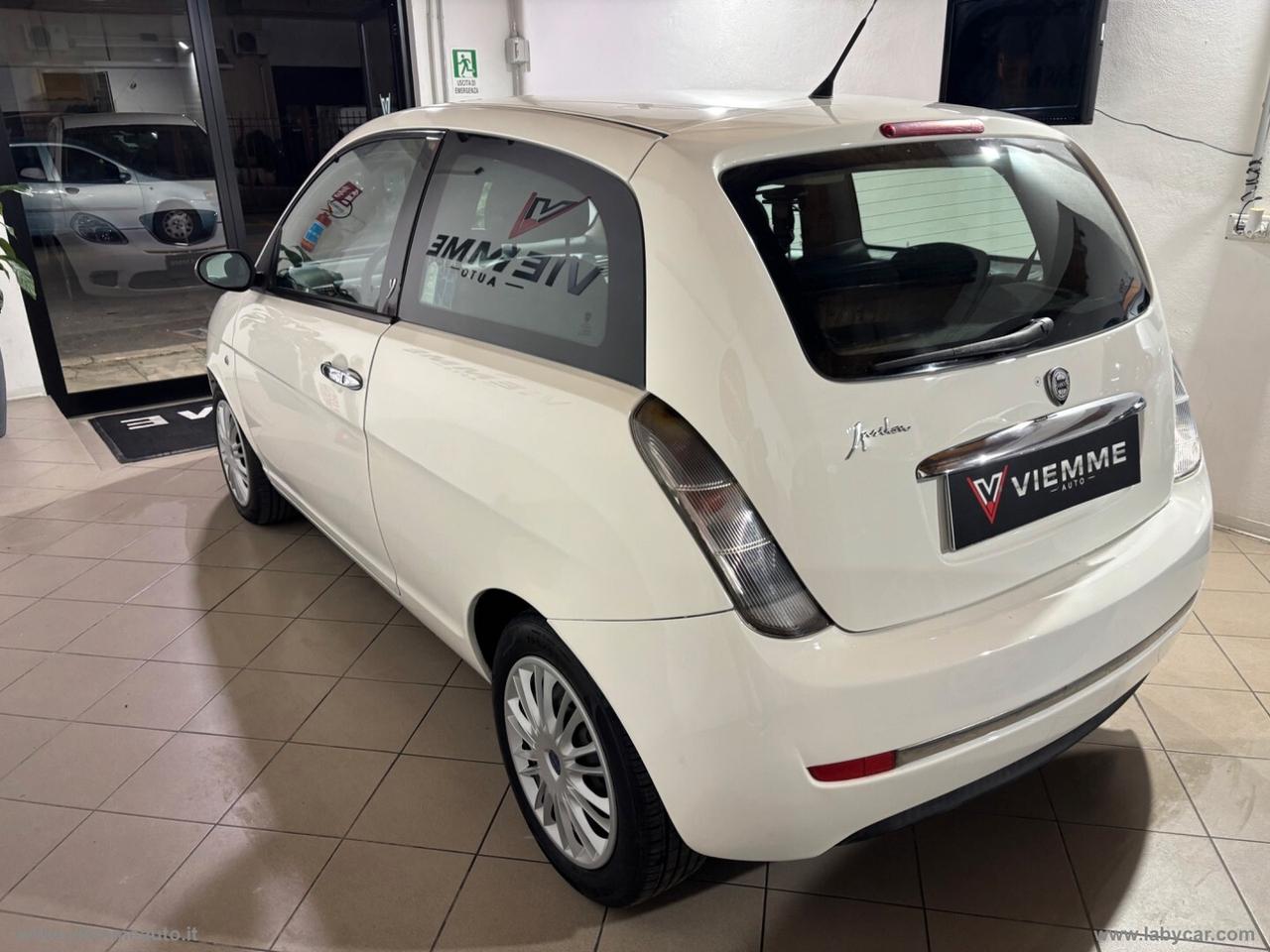 Lancia Ypsilon 1.2 Versus