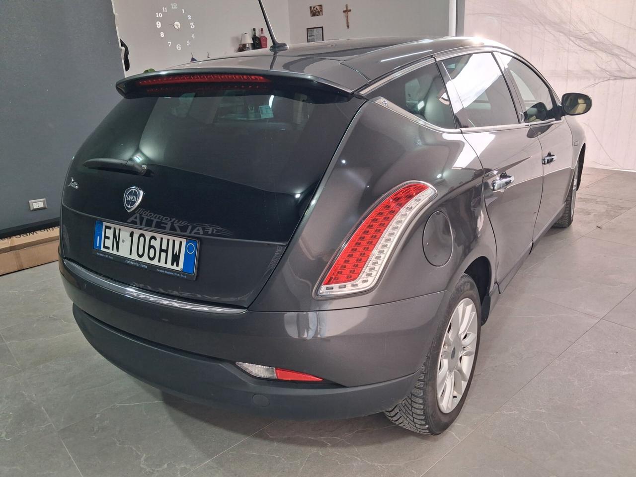 Lancia Delta 1.6 MJT DPF automatica unico proprietario