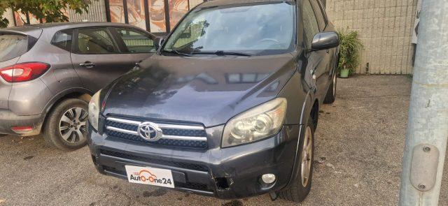 TOYOTA RAV 4 RAV4 2.2 D-4D 177 CV Luxury PER COMMERCIANTI