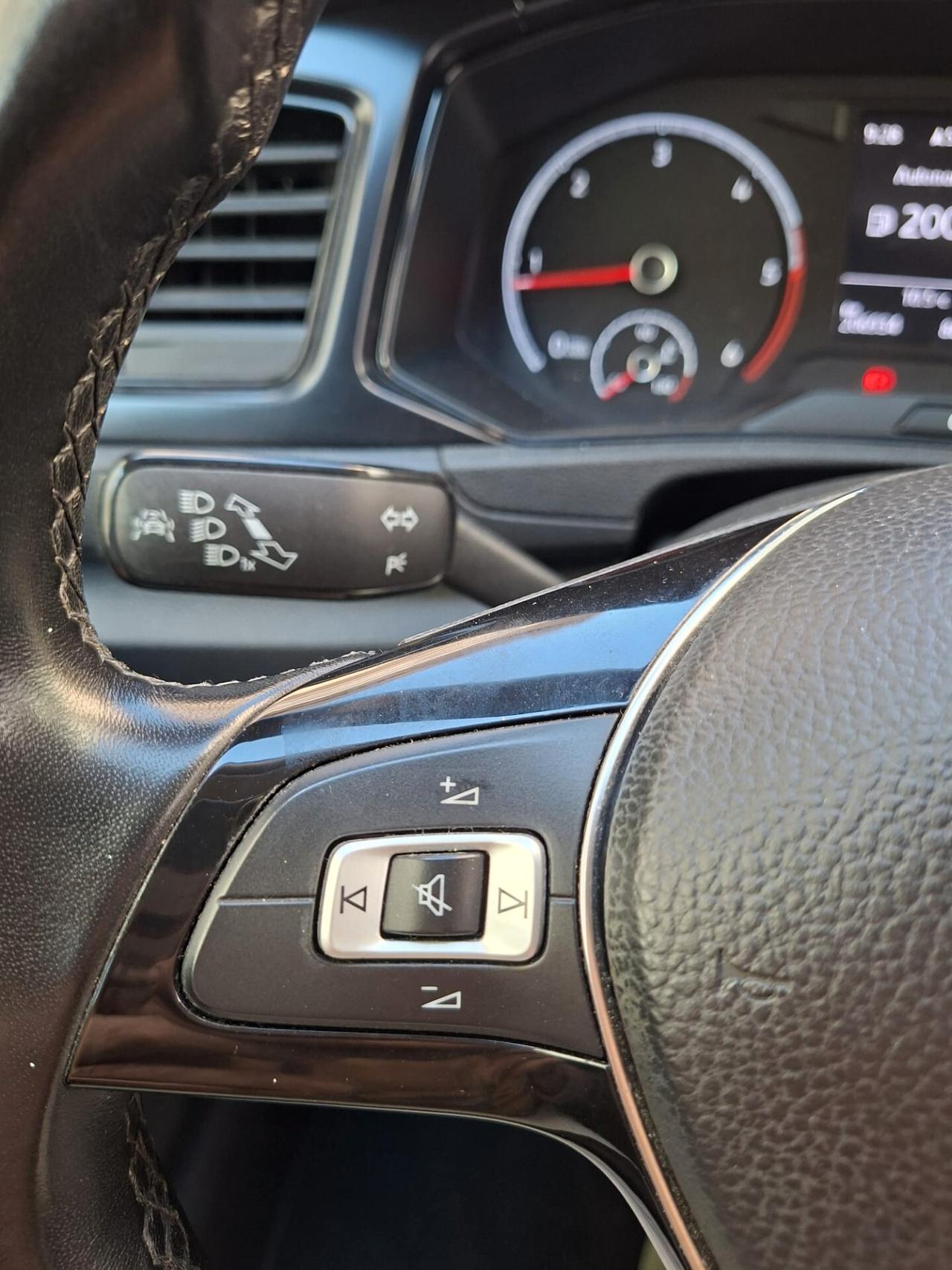 Volkswagen T-Roc 1.6 TDI SCR Advanced BlueMotion Technology