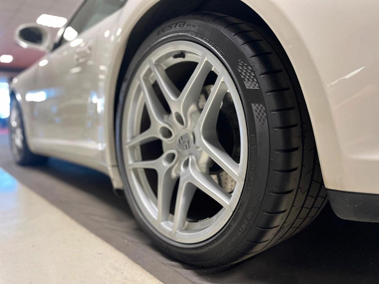 Porsche 911 Carrera 4S Coupé