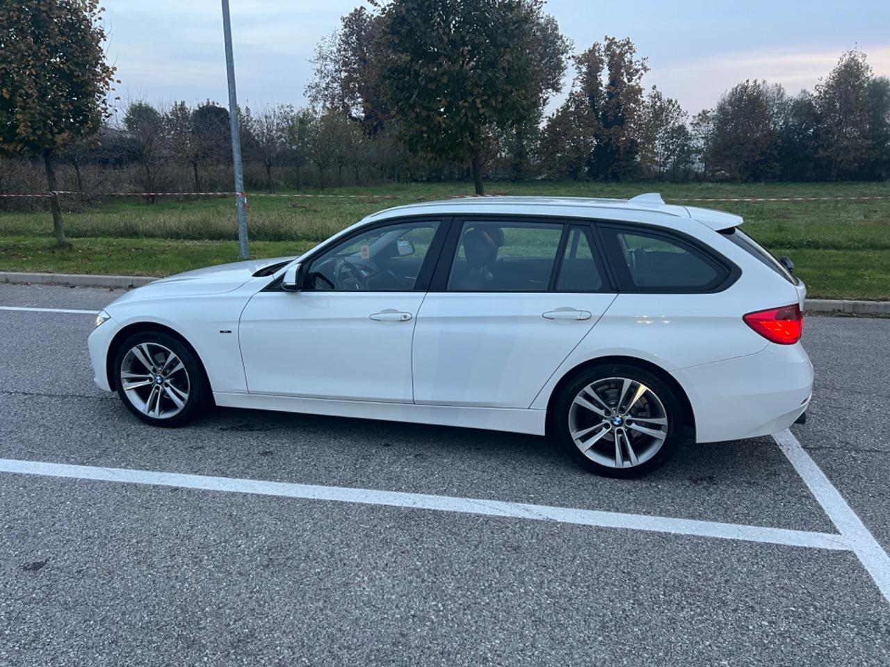 BMW 320d Touring PELLE TOTALE, HEAD UP DISPLAY